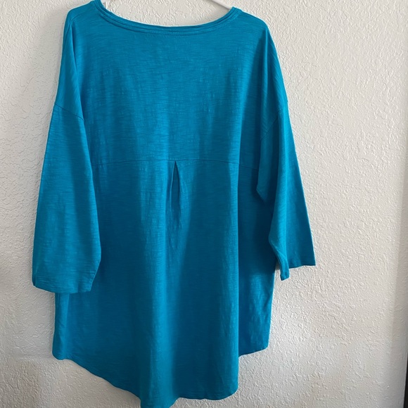 Chico’s High Low 3/4 Sleeve Long Ultimate Tee - Picture 2 of 6